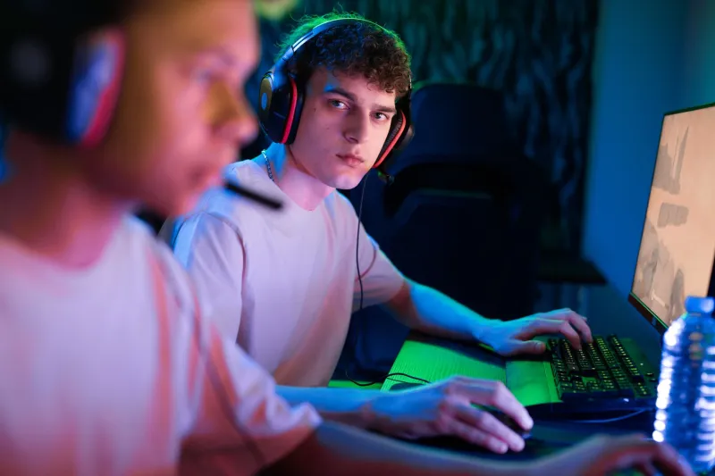 From Clan Tags to Contracts: How Competitive Gaming Rosters Are Becoming the New Minor Leagues
