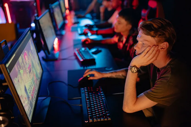 Ranked Royalty, Team Liability: The Ugly Truth About Solo Stars in Clan Play