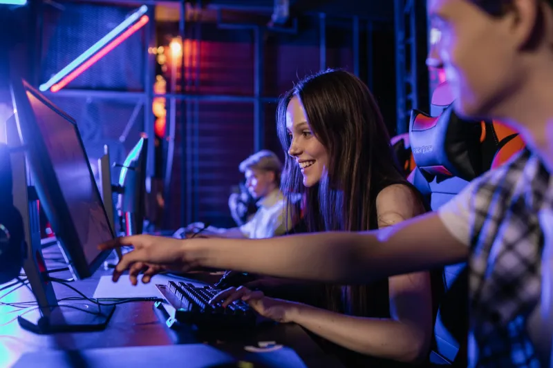Scattered Across the Map: How Clans With Global Rosters Are Competing — and Winning — Anyway